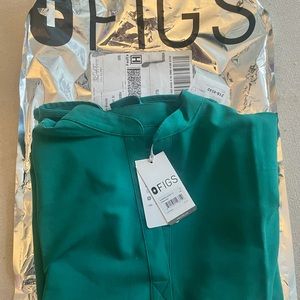 FIGS LIMITED EDITION HUNTER GREEN Rafaela Scrub Top Size Small